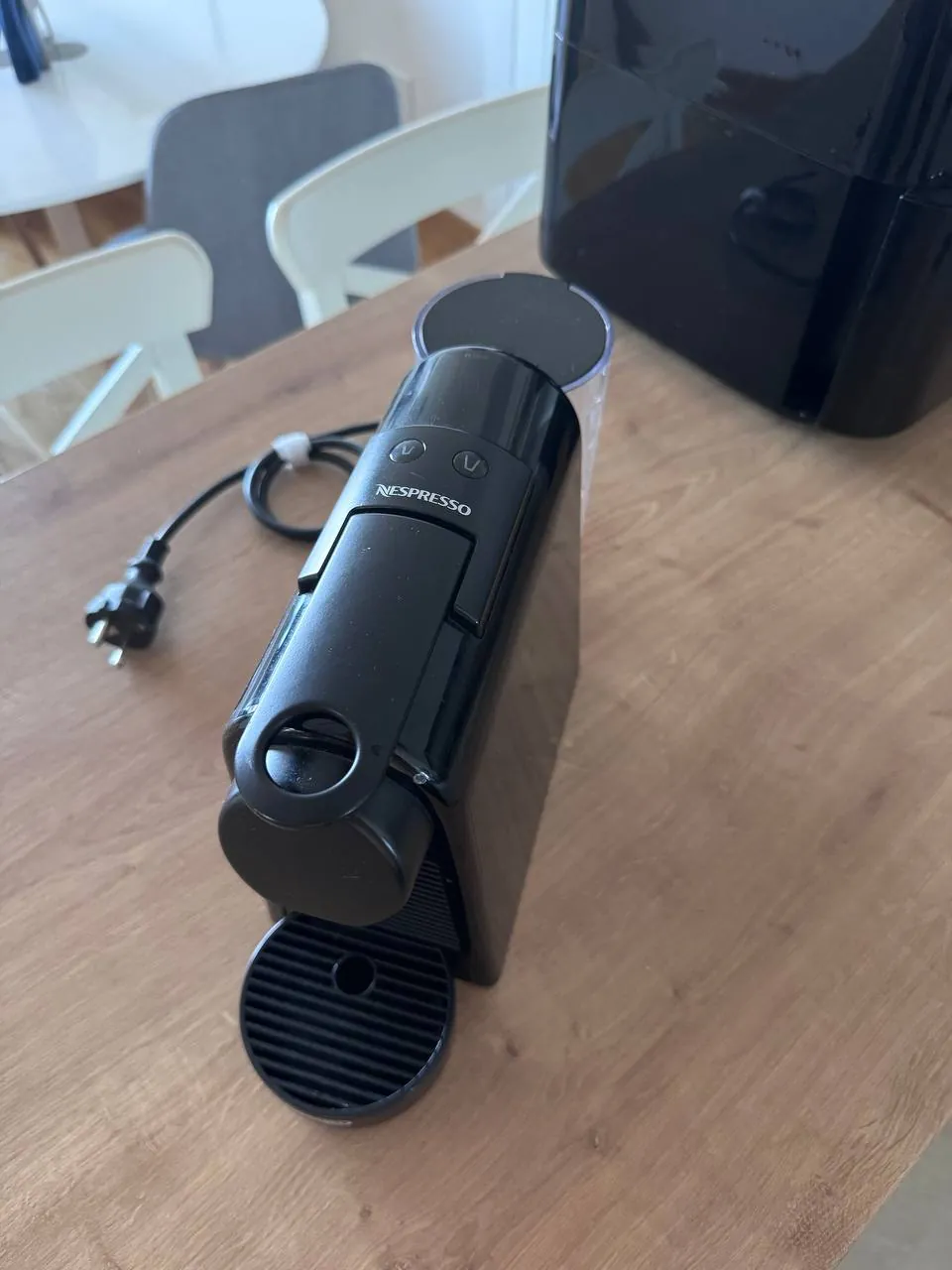 Кофемашина Nespresso Essenza Mini 4